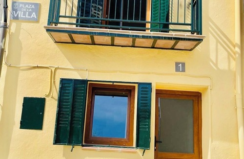 Rascafría Casa | Casa rural en la Plaza de Rascafría: fresca en verano y cálida en invierno.
