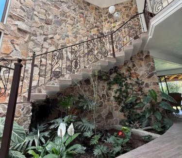 Huehuetoca Casa | La Casa de las Flores