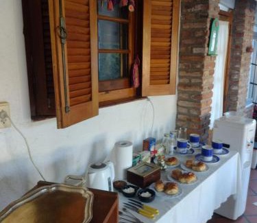 Tanti Cama Y Desayuno | La Casa de los Pájaros