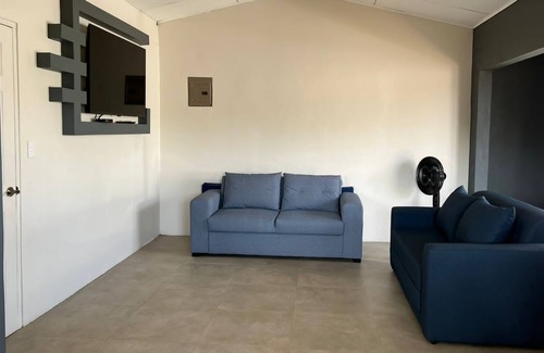 Parrita Casa | La Casa de Papi A Solo 2 Minutos de Playa Bandera