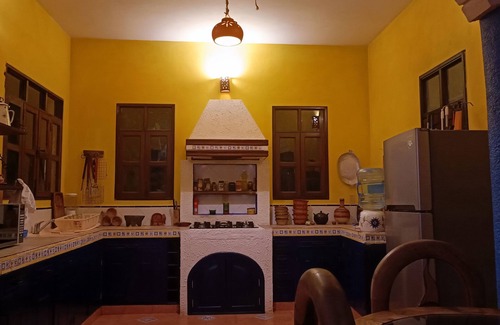 Pisté Casa | La casa de piedra y colores