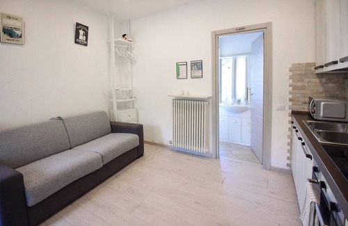 Mercallo Apartamento | La Casa dei Laghi 1 Cozy 1-bedroom apartment in marvelous Mercallo with AC, WiFi
