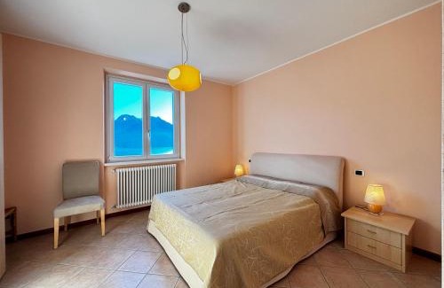Santa Maria - Rezzonico Apartamento | La casa di Emy- Larihome A74