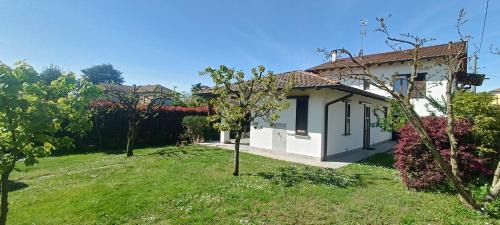 Angera Casa | La Casa di Rina