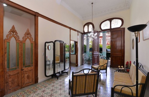 El Vedado Casa | La Casa Flamboyan