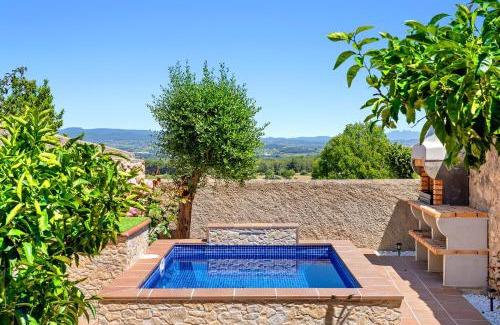 Castellet i la Gornal Casa | La Casa Gran Clariana