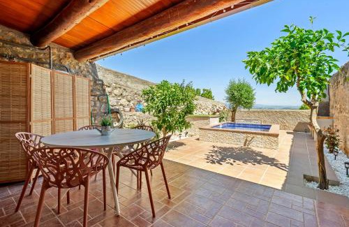 Castellet i la Gornal Casa | La Casa Gran Clariana
