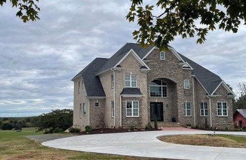 Whitsett Casa | La Casa Grande Hosting