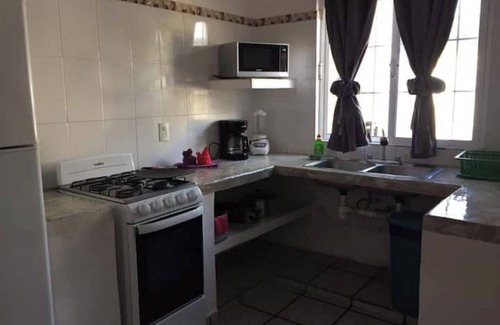 Rincón de Guayabitos Apartamento | La Casa Mariposa - Suite Capullo