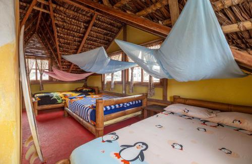 Mompiche Otro | La Casa Mompiche Camping & Dorm