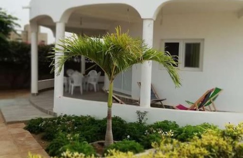 Ndayane Villa | La case ronde avec Piscine -Ndayane