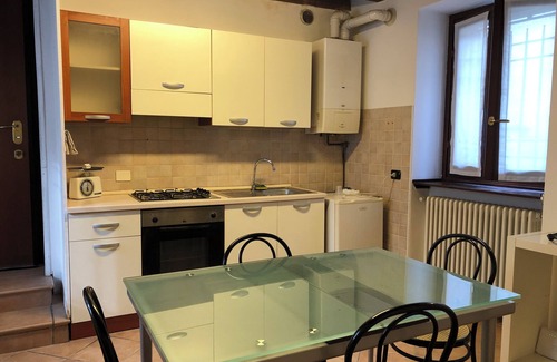 Capriate San Gervasio Apartamento | La Casetta della felicità, comfort between Milan and Bergamo, 1 km from Leolandia