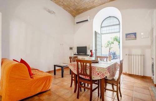 San Lorenzo Apartamento | La Casetta Aureliana in the center of the capital