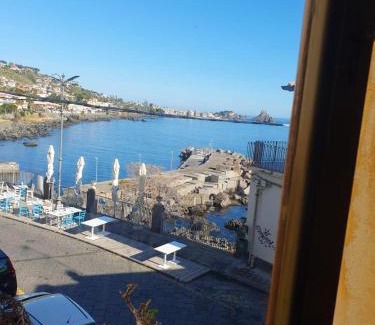 Aci Castello Casa | La Casetta Azzurra
