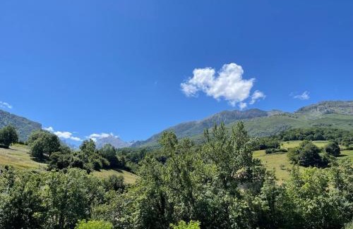 Cabrales Chalet De Esquí | La Casina del Arroyo