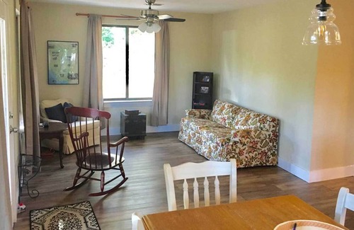 Trenton Cabaña | "La Casita" Un retiro de cabaña de campo