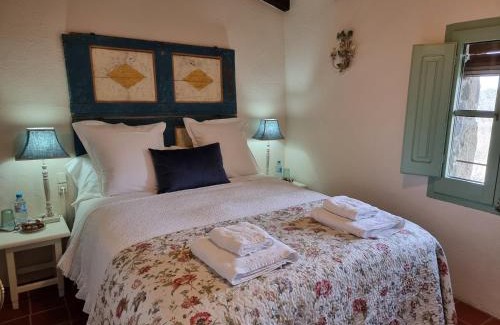 Santa Pau Chalet De Esquí | La Casita -Adults 0nly-
