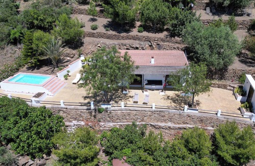 Sayalonga Casa | La casita - Escapada de estilo ibiza con impresionantes vistas sobre el mar Mediterráneo