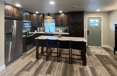 Grove Cabaña | La Casita! Brand new cottage with boat parking overlooking Honey Creek Marina!!!