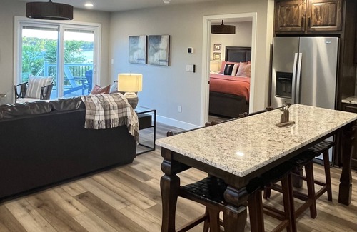 Grove Cabaña | La Casita! Brand new cottage with boat parking overlooking Honey Creek Marina!!!