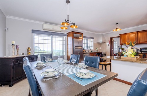 Azores Casa | La Casita Felizola- Charming Coastal Escape