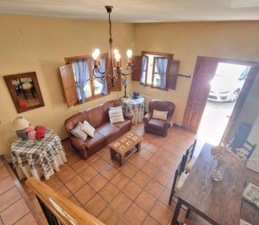 Cabrales Casa | La Casona de Pascueru de POO DE CABRALES