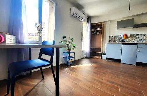 Pasteur Casa | La chambre 2, Climatisée AC, Calme, Cuisine privée