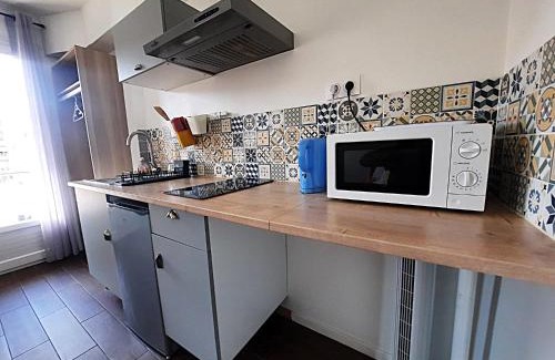 Pasteur Casa | La chambre 2, Climatisée AC, Calme, Cuisine privée