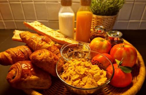 Saint-Martin-du-Var Cama Y Desayuno | la chambre 8