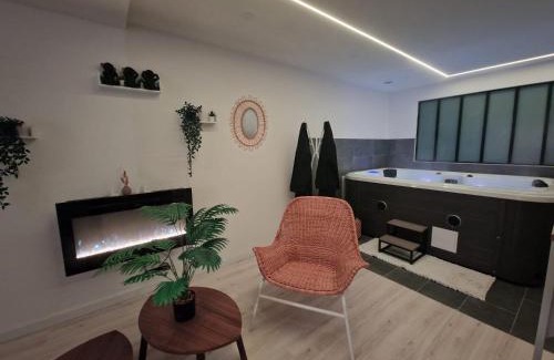Saint-Martin-du-Var Cama Y Desayuno | la chambre 8