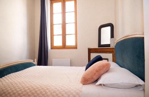 Lezat-sur-Leze Cama Y Desayuno | La CHAMBRE BLEUE