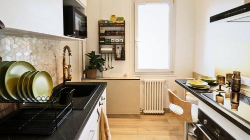 Asnieres-sur-Seine Casa | La chambre COCTEAU