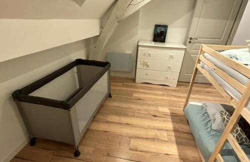 Sennecey-les-Dijon Casa | La chambre des petits voyageurs