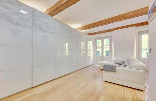 Centro histórico Apartamento | La Chapitela 7 by Clabao