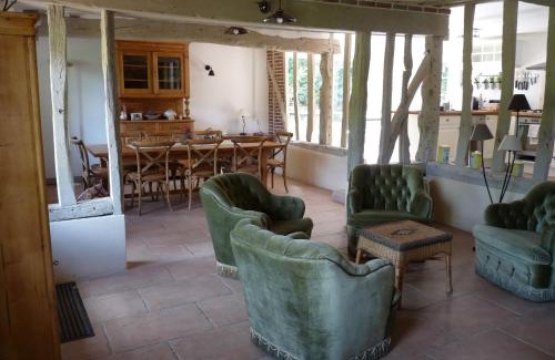 Saint-Leger-de-Rotes Casa | LA CHAUMIERE