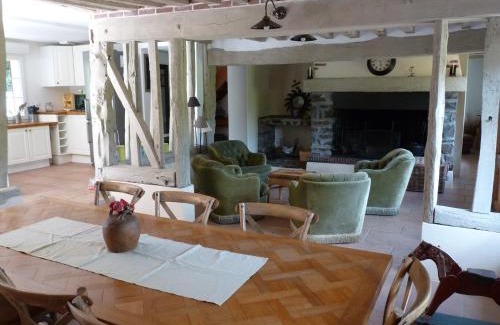 Saint-Leger-de-Rotes Casa | LA CHAUMIERE