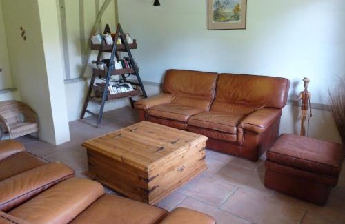 Saint-Leger-de-Rotes Casa | LA CHAUMIERE