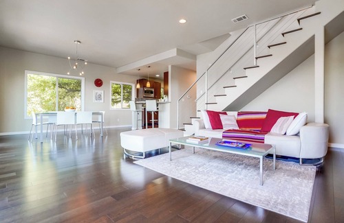 Los Feliz Casa | LA Chic Stunning Views & Sunsets close to Griffith Park Observatory & Hollywood