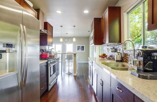 Los Feliz Casa | LA Chic Stunning Views & Sunsets close to Griffith Park Observatory & Hollywood