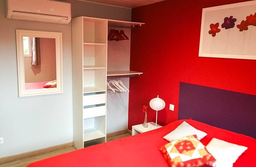 Elne Otro | La Cigalière Gite Rouge Cerise Avec Piscine et Salle de Sport Proche St Cyprien