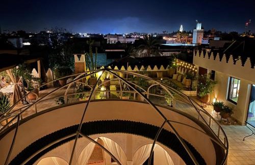 Bab Taghzout Casa | La Claire Fontaine