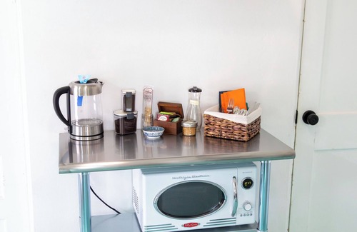 Alpine Apartamento | La Cochera Private Apartment - No Cleaning Fee