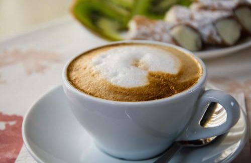 Catania City Centre Cama Y Desayuno | La Collegiata Guest House
