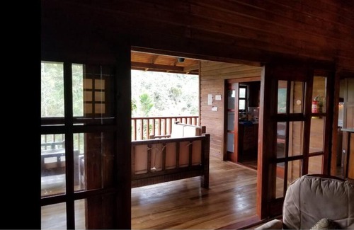 Constanza Casa | La Colmena del Arroyazo