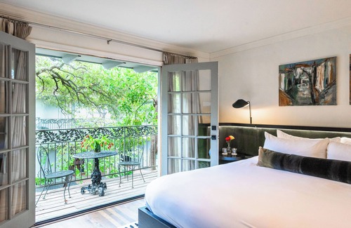 Neartown Hotel | La Colombe d'Or Hotel