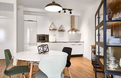 San Roque Apartamento | La combinación de comodidad y diseño contemporáneo en el centro de Sevilla