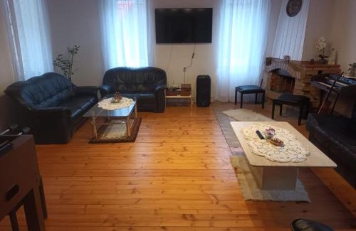 Bran Casa | La Conac 13 Ceasuri Bune
