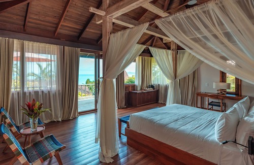 Bocas del Toro Hotel | La Coralina Island House
