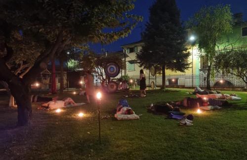 Lonato del Garda Apartamento | La corte delle fate