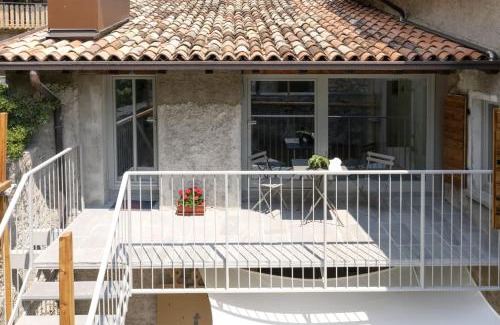 Tignale Apartamento | La Corte - Theater Home